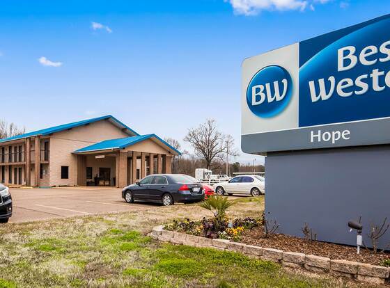 Best Western Of Hope allows check-in for 18 year-old guests