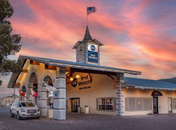 Best Western Swiss Clock Inn allows check-in for 18 year-old guests