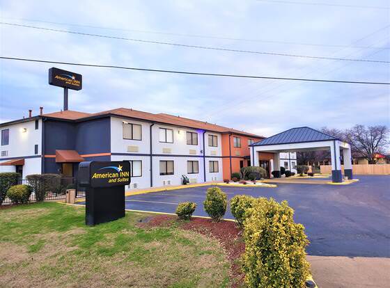American Inn & Suites West Memphis I-40/I-55 allows check-in for 18 year-old guests