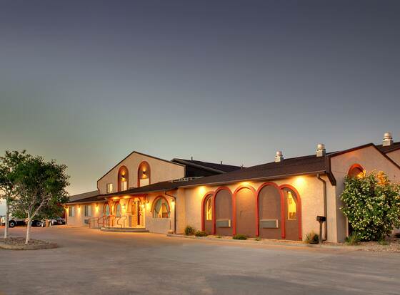 Best Western West Hills Inn allows check-in for 18 year-old guests