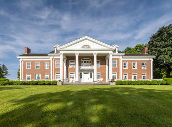 White Springs Manor a Belhurst Property allows check-in for 18 year-old guests