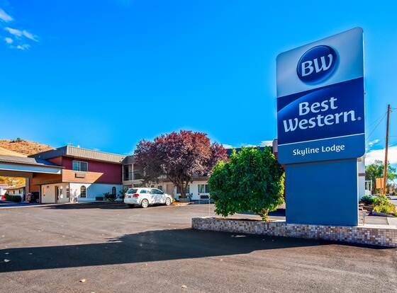 Best Western Skyline Motor Lodge allows check-in for 18 year-old guests