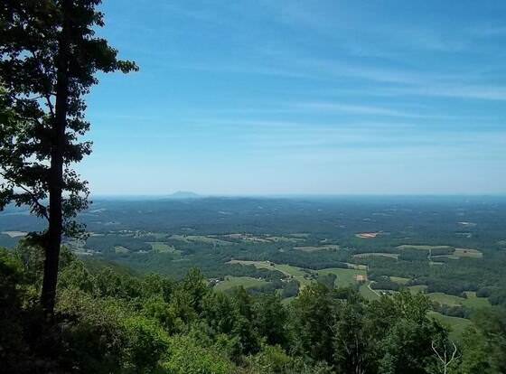 Country View Inn allows check-in for 18 year-old guests