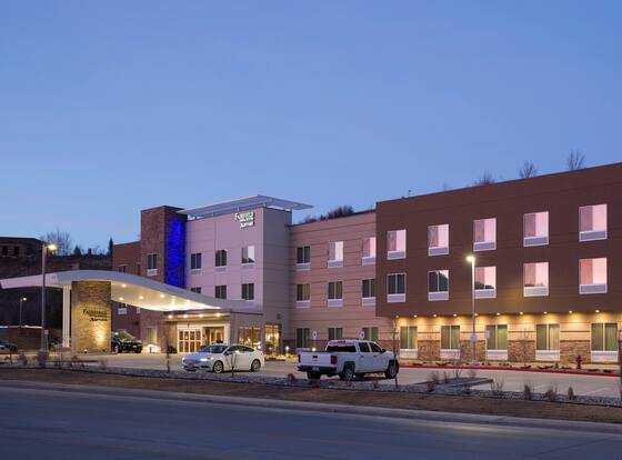 Fairfield Inn & Suites Durango allows check-in for 18 year-old guests