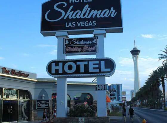 Shalimar Hotel of Las Vegas allows check-in for 18 year-old guests