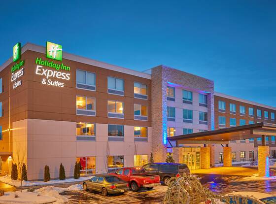 Holiday Inn Express & Suites Hermiston Downtown, an IHG Hotel allows check-in for 18 year-old guests