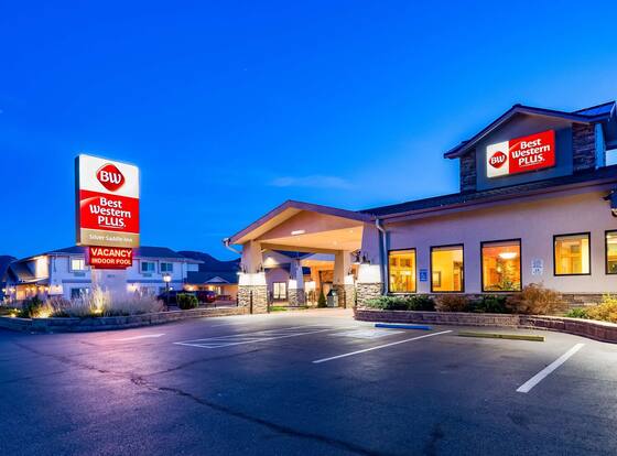 Best Western Plus Silver Saddle Inn allows check-in for 18 year-old guests
