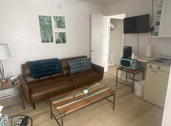 Summit Inn allows check-in for 18 year-old guests