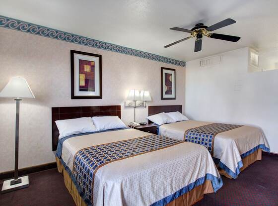 Carlsbad Inn New Mexico allows check-in for 18 year-old guests