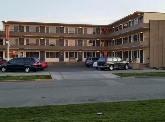 San Juan Motel allows check-in for 18 year-old guests