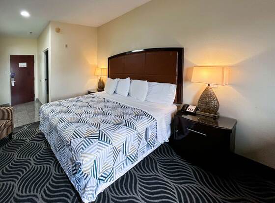 Motel 6 Breaux Bridge, LA  allows check-in for 18 year-old guests