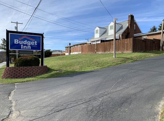 Budget Inn allows check-in for 18 year-old guests