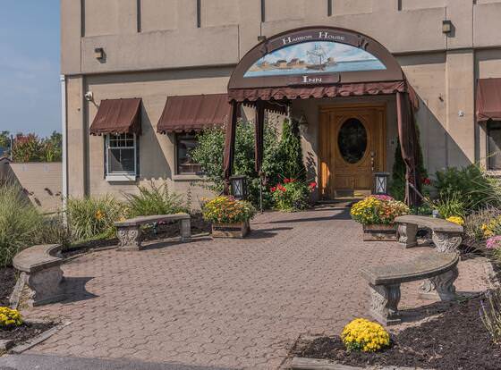 Harbor House Inn allows check-in for 18 year-old guests