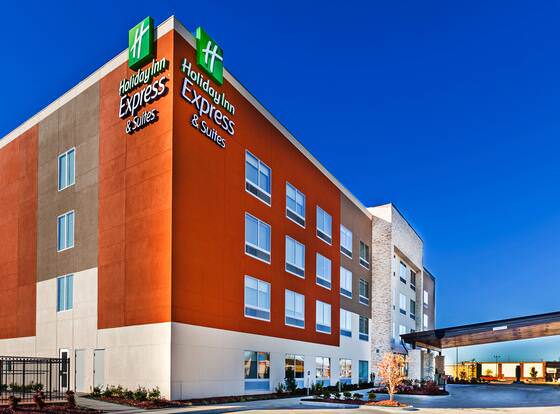 Holiday Inn Express & Suites Tulsa West - Sand Springs, an IHG Hotel allows check-in for 18 year-old guests