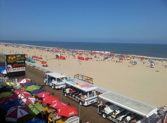 Boardwalk Terrace Apartments allows check-in for 18 year-old guests