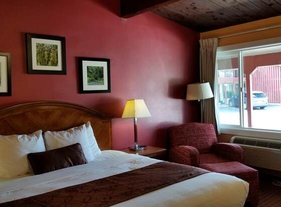 The Forks Motel allows check-in for 18 year-old guests