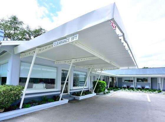 Sun Plaza Motel allows check-in for 18 year-old guests
