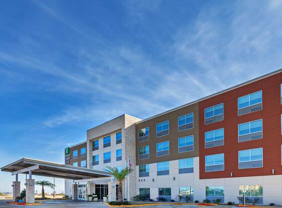 Holiday Inn Express & Suites Brenham South, an IHG Hotel allows check-in for 18 year-old guests