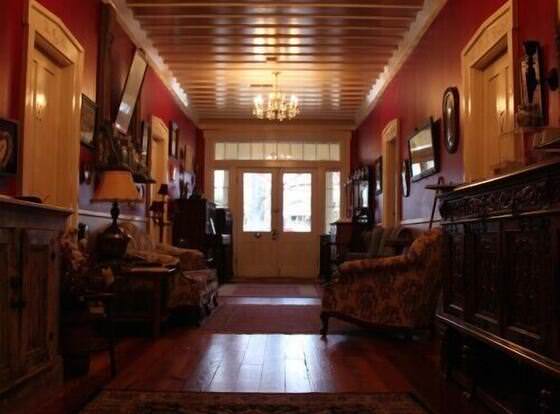 The Steamboat Inn allows check-in for 18 year-old guests