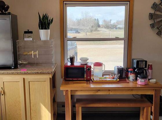 Tipperary Motel & Lodge allows check-in for 18 year-old guests