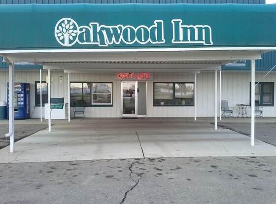 Oakwood Inn and RV Park allows check-in for 18 year-old guests