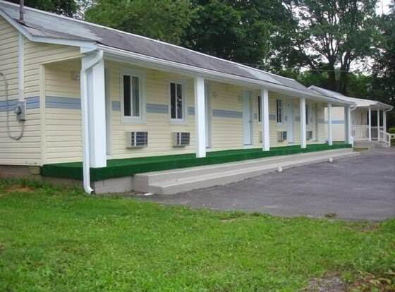 Budget Inn allows check-in for 18 year-old guests