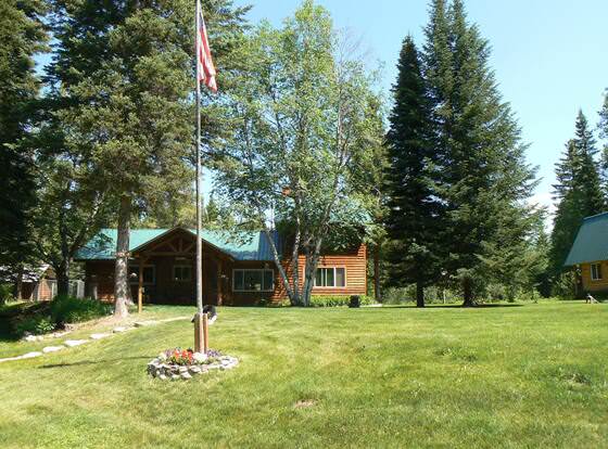Smoky Bear Ranch Bed & Breakfast & Cabins allows check-in for 18 year-old guests