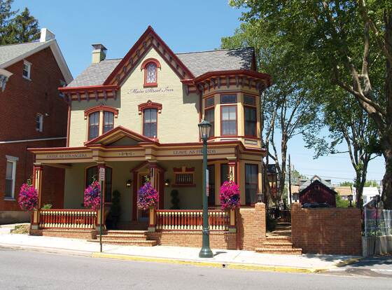 Main Street Inn allows check-in for 18 year-old guests
