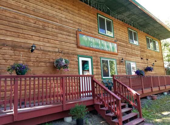 Talkeetna Hideaway Guesthouse allows check-in for 18 year-old guests