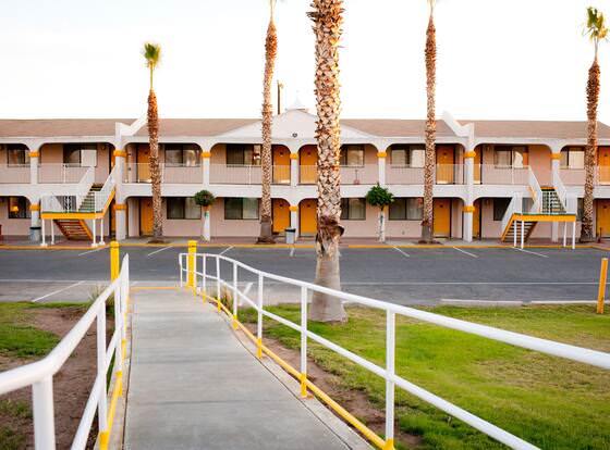 Emerald Inn & Lounge allows check-in for 18 year-old guests