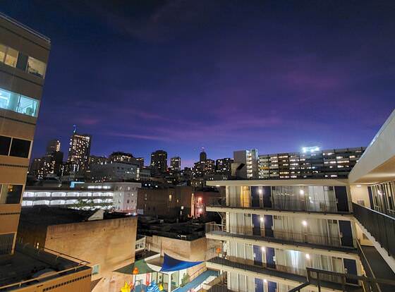 Royal Pacific Motor Inn allows check-in for 18 year-old guests