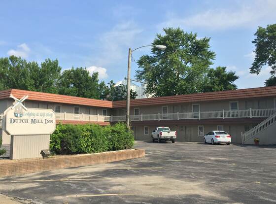 Dutch Mill Inn allows check-in for 18 year-old guests