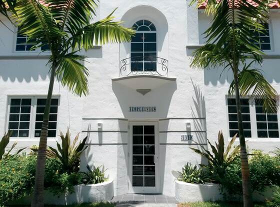 Servirents Miami South Beach allows check-in for 18 year-old guests