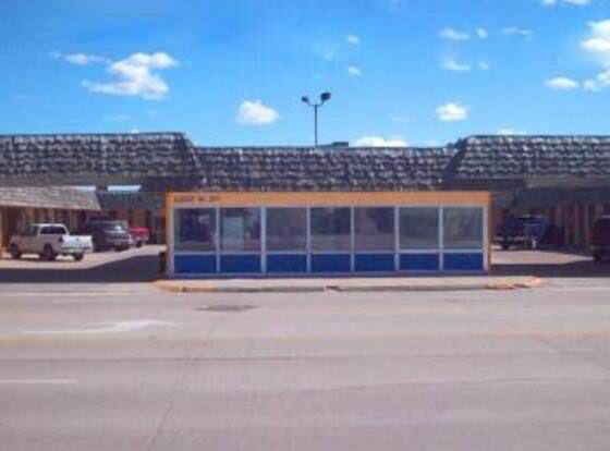 1st Interstate Inn allows check-in for 18 year-old guests