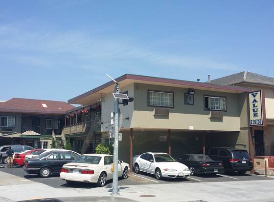 Value Inn allows check-in for 18 year-old guests