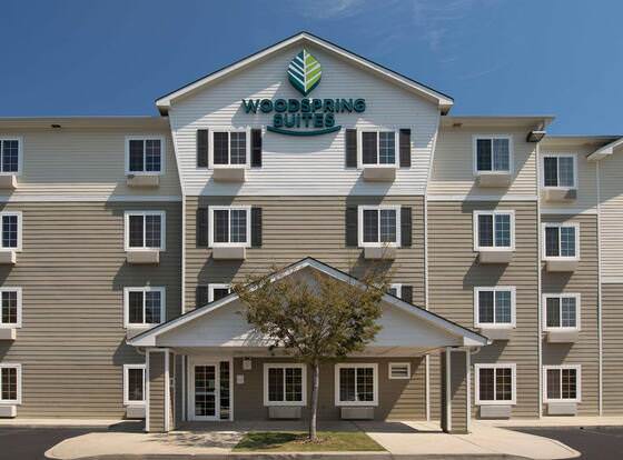 WoodSpring Suites Augusta Fort Gordon allows check-in for 18 year-old guests