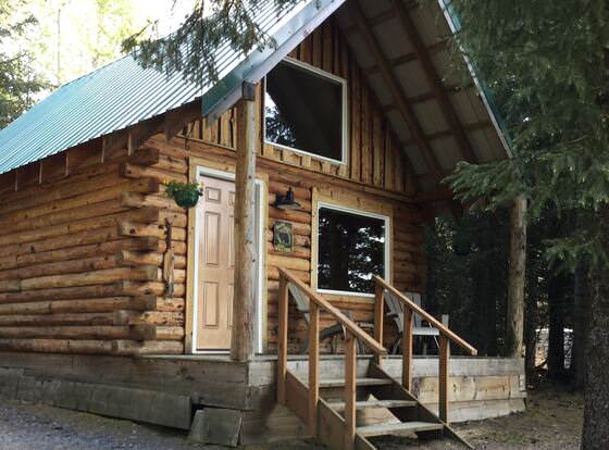 Renfro's Lakeside Retreat - Cabin's and R.V. Park allows check-in for 18 year-old guests