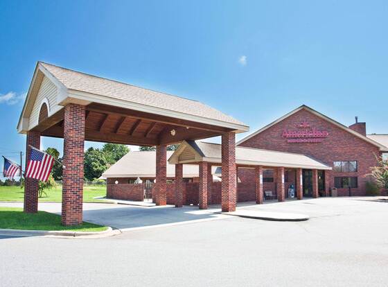AmericInn by Wyndham Boiling Springs Near Gardner Webb U allows check-in for 18 year-old guests