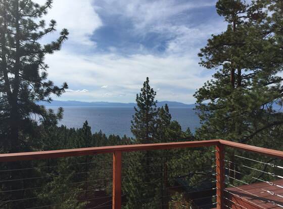 Lake View Premium Home in Zephyr Heights allows check-in for 18 year-old guests