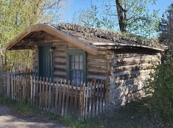 Nevada City Hotel allows check-in for 18 year-old guests
