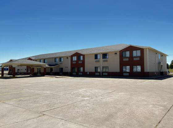 Designer Inn & Suites allows check-in for 18 year-old guests