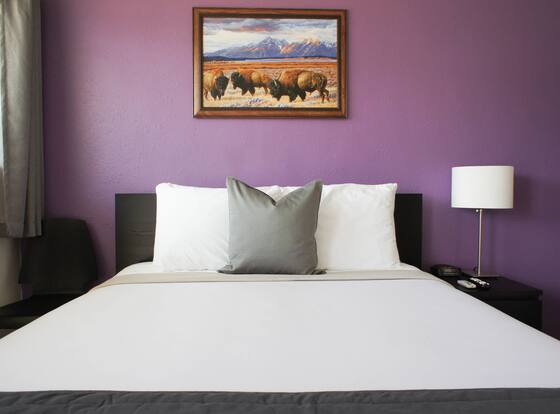 City Center Motel allows check-in for 18 year-old guests