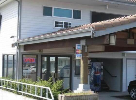 Crown Inn allows check-in for 18 year-old guests