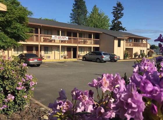 Centralia Inn allows check-in for 18 year-old guests