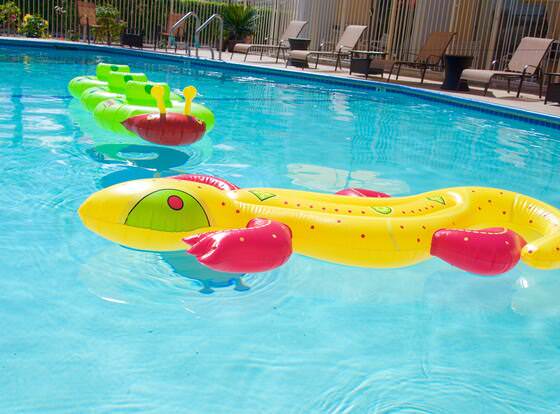 Delos Reyes Palm Springs allows check-in for 18 year-old guests