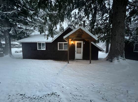 Cold Spring Lodge allows check-in for 18 year-old guests