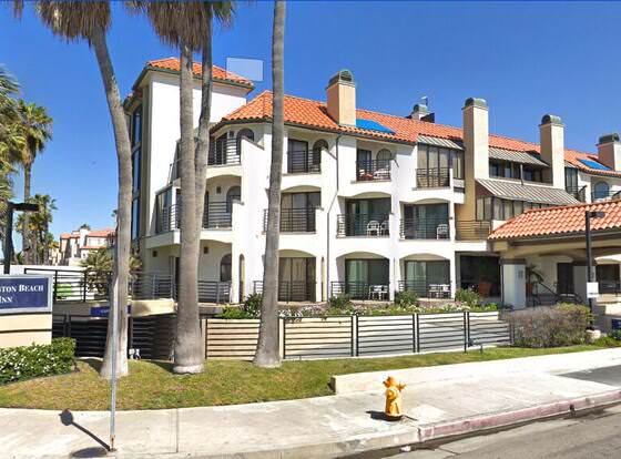 Huntington Beach Inn allows check-in for 18 year-old guests