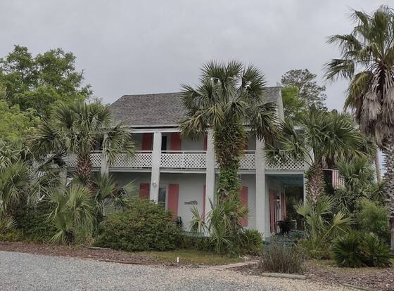 The Old Carrabelle Hotel allows check-in for 18 year-old guests