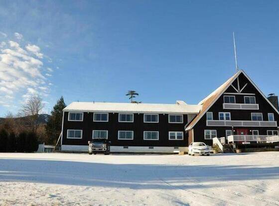 Chalet Killington allows check-in for 18 year-old guests