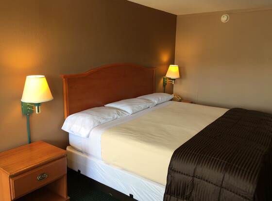 Budget Inn allows check-in for 18 year-old guests